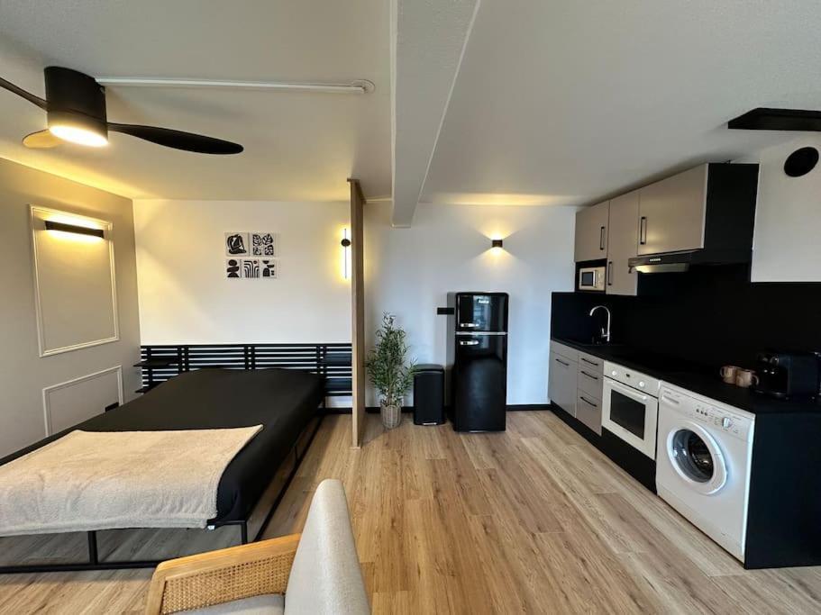 Charmant Studio Neuf, Hypercentre, Parking, Balcon Strasbourg Luaran gambar
